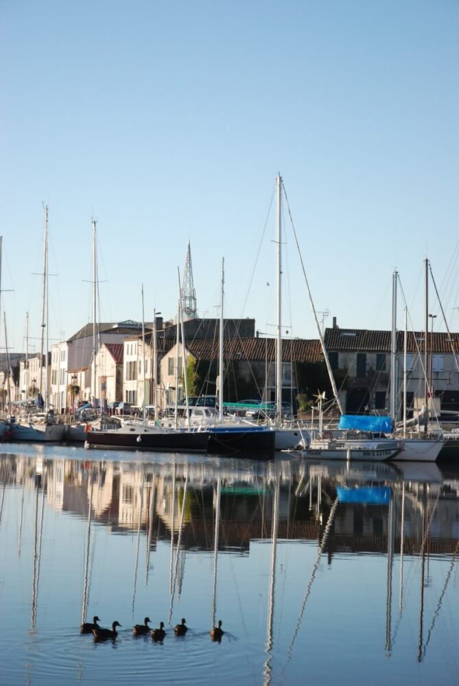 Pont en bois mairie de Marans