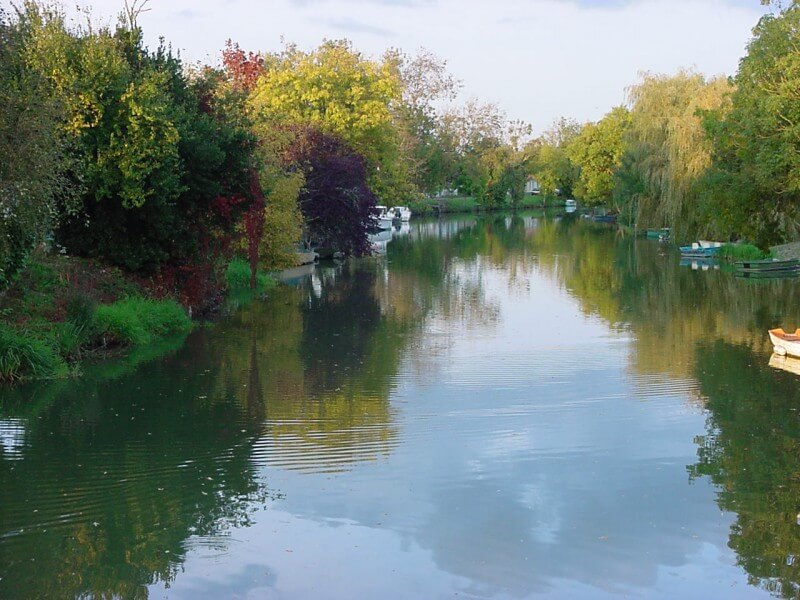 Pont en bois mairie de Marans